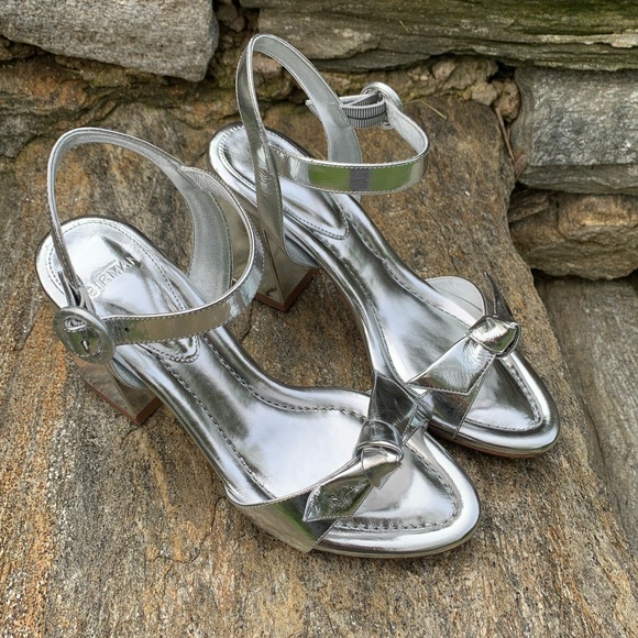 New In Box! Alexandre Birman Clarita 75 Flare Mettalic Silver Sandal 37.5 - Picture 4 of 15